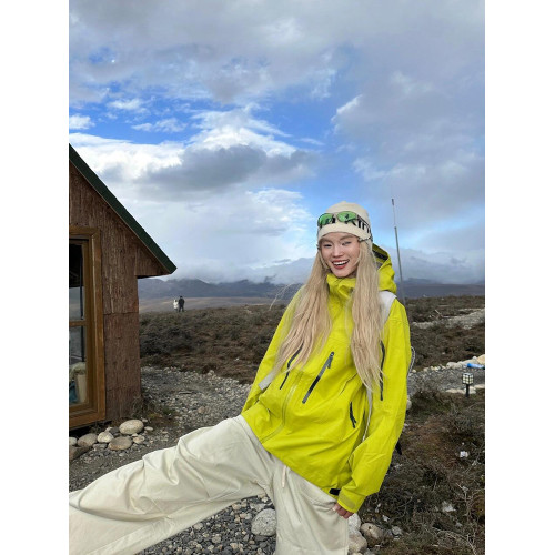 戶外川西多巴胺螢光綠沖鋒衣外套女春秋季新款防風防水亮色登山服