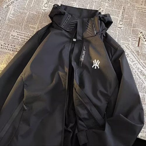 2025新款沖鋒衣男士防風大碼秋季戶外運動夾克三合一風衣連帽外套 2025新款沖鋒衣男士防風大碼秋季戶外運動夾克三合一風衣連帽外套