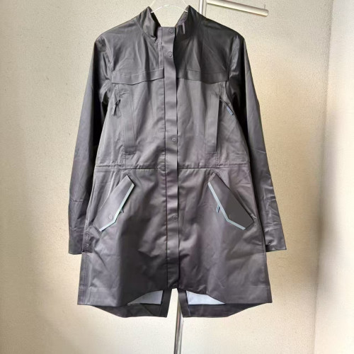 1499 探路者 女士單層沖鋒衣 時尚百搭 拉鍊 防水 休閒 防風透氣 1499 探路者 女士單層沖鋒衣 時尚百搭 拉鍊 防水 休閒 防風透氣