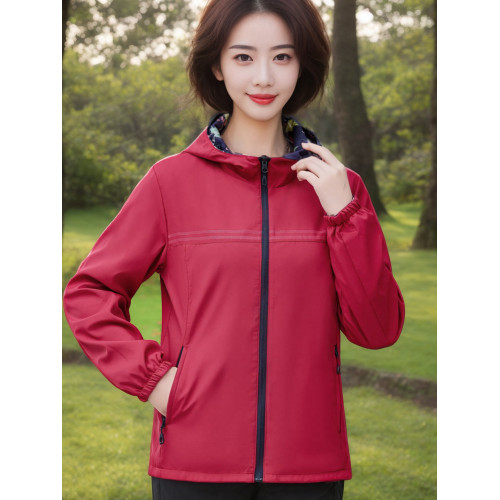 春秋季雙面穿連帽外套女休閒戶外旅遊沖鋒衣媽媽裝防風登山軟殼衣 春秋季雙面穿連帽外套女休閒戶外旅遊沖鋒衣媽媽裝防風登山軟殼衣