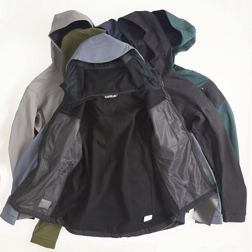 戶外軟殼沖鋒衣防風雨保暖加絨夾克外套機能多口袋秋冬季男裝 戶外軟殼沖鋒衣防風雨保暖加絨夾克外套機能多口袋秋冬季男裝