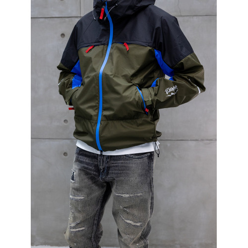 CURRAHEE戶外休閒時尚拼色設計感連帽防風防水沖鋒衣夾克外套 CURRAHEE戶外休閒時尚拼色設計感連帽防風防水沖鋒衣夾克外套