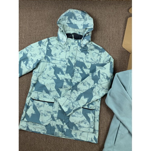 戶外女款沖鋒衣三合一可拆卸外套秋冬季戶外防風防水加絨登山服女 戶外女款沖鋒衣三合一可拆卸外套秋冬季戶外防風防水加絨登山服女