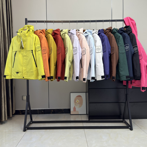 牛貨!情侶款三合一脫卸搖粒絨內膽戶外山系連帽沖鋒衣加厚登山服 牛貨!情侶款三合一脫卸搖粒絨內膽戶外山系連帽沖鋒衣加厚登山服