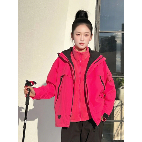 戶外螢光綠沖鋒衣女三合一可拆卸外套防風防水加絨加厚保暖登山服 戶外螢光綠沖鋒衣女三合一可拆卸外套防風防水加絨加厚保暖登山服