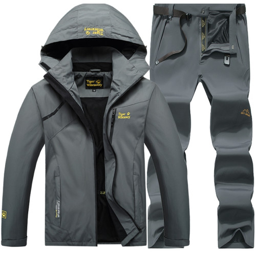 戶外沖鋒衣男三合一可拆卸秋冬季加絨加厚登山服防風防水衣褲套裝 戶外沖鋒衣男三合一可拆卸秋冬季加絨加厚登山服防風防水衣褲套裝