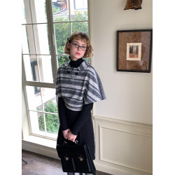 silvernorthlake銀湖 費爾島短款翻領披肩大擺袖條紋撞色外搭上衣