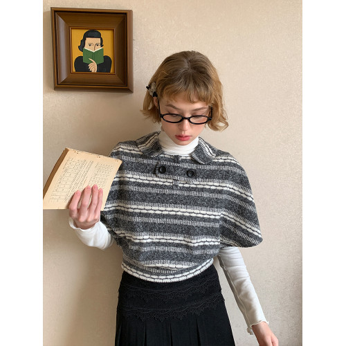 silvernorthlake銀湖 費爾島短款翻領披肩大擺袖條紋撞色外搭上衣 silvernorthlake銀湖 費爾島短款翻領披肩大擺袖條紋撞色外搭上衣