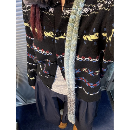 古著感~北歐復古可愛蝴蝶小狗提花費爾島毛衣外套牛角釦針織開衫 古著感~北歐復古可愛蝴蝶小狗提花費爾島毛衣外套牛角釦針織開衫