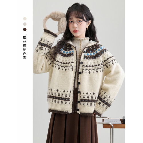 帛卡琪2025秋冬新款連帽費爾島毛衣外套女加厚保暖針織開衫上衣潮