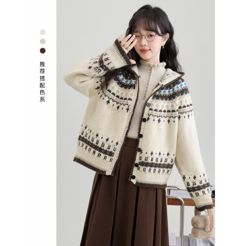 帛卡琪2025秋冬新款連帽費爾島毛衣外套女加厚保暖針織開衫上衣潮