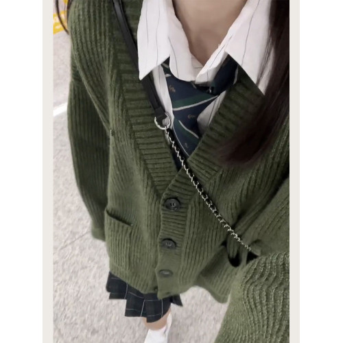 費爾島慵懶風綠色毛衣女秋冬2025新款高級感針織開衫外套韓系早秋 費爾島慵懶風綠色毛衣女秋冬2025新款高級感針織開衫外套韓系早秋