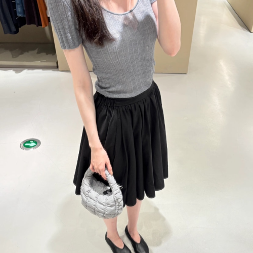 27and3 簡單好看N!復古芭蕾風 蓬蓬裙 百搭休閒黑色短裙 中裙