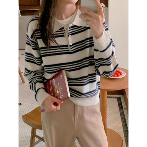 韓國東大門2025秋季新款休閒簡約復古學院風條紋Polo領針織毛衣女 韓國東大門2025秋季新款休閒簡約復古學院風條紋Polo領針織毛衣女