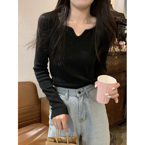 秋冬洋氣海鷗領V領顯瘦毛衣女軟糯針織打底衫高級感chic內搭上衣