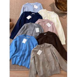 8色入！韓代@ou*mo*ent 簡約溫柔氣質字母刺綉針織開衫毛衣外套