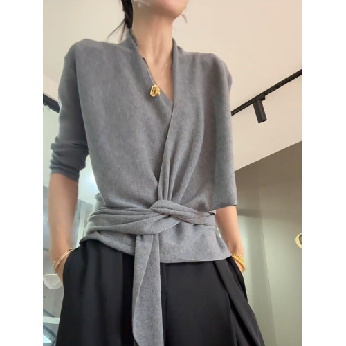 2025新款設計感v領針織衫長袖秋冬季氣質內搭韓系不規則收腰上衣