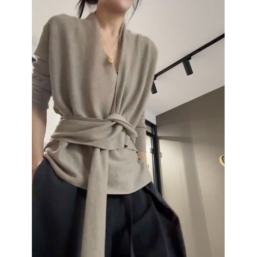 2025新款設計感v領針織衫長袖秋冬季氣質內搭韓系不規則收腰上衣