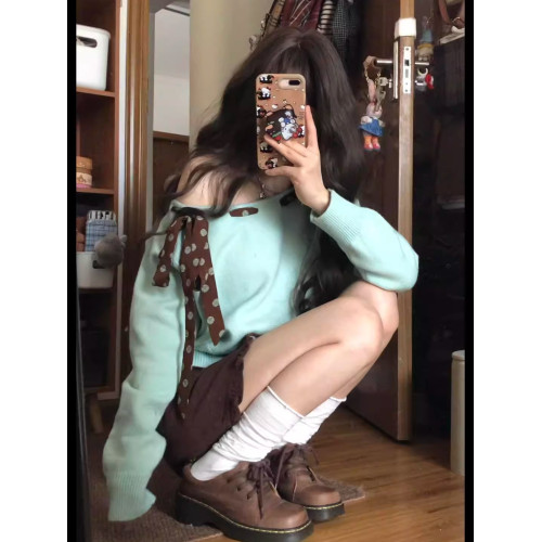 奶綠一字肩波點綁帶毛衣女2025新款秋季設計感露肩長袖針織衫上衣