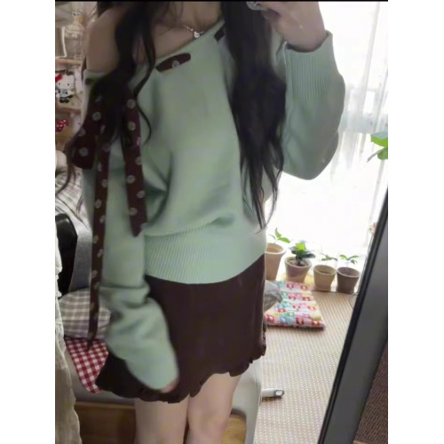 奶綠一字肩波點綁帶毛衣女2025新款秋季設計感露肩長袖針織衫上衣