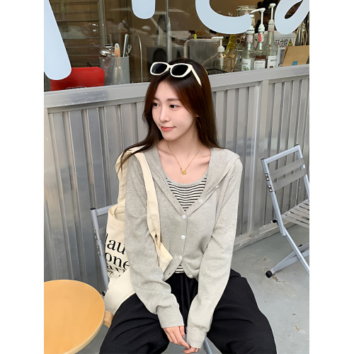 撞色條紋連帽假兩件長袖針織衫女2025早秋新款設計感曡穿毛衣上衣