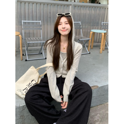 撞色條紋連帽假兩件長袖針織衫女2025早秋新款設計感曡穿毛衣上衣