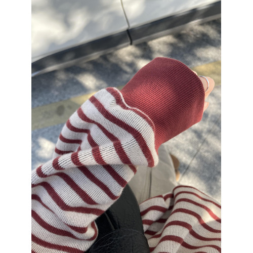 2025早秋新款紅色條紋毛衣慵懶高級感寬松休閒內搭針織打底衫上衣