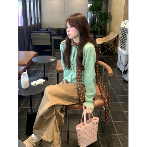 綠色針織開衫毛衣外套女秋冬2025新款韓系氛圍感穿搭小香慵懶上衣