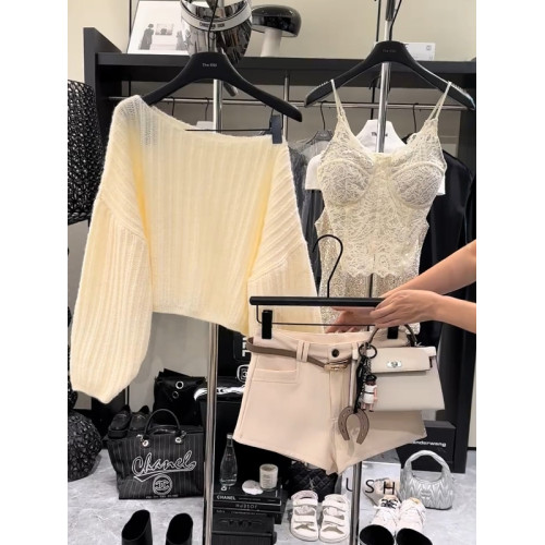 復古一字肩針織衫上衣女咖色露肩顯瘦慵懶風時尚毛衣2025秋季新款 復古一字肩針織衫上衣女咖色露肩顯瘦慵懶風時尚毛衣2025秋季新款