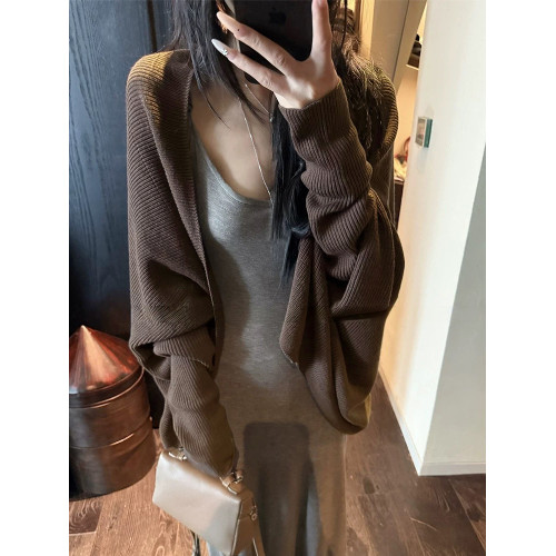 MosesQueen魔西女王蝙蝠袖針織開衫秋冬外搭毛衣外套披肩寬松上衣