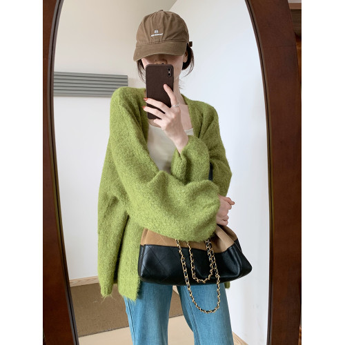 話裡慵懶風氣質綠色毛衣2025秋季新款韓版簡約風減齡甜美氣質上衣