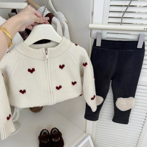 女童杏色愛心加厚開衫秋冬2025新款拉鍊毛衣韓版童裝針織衫外套潮