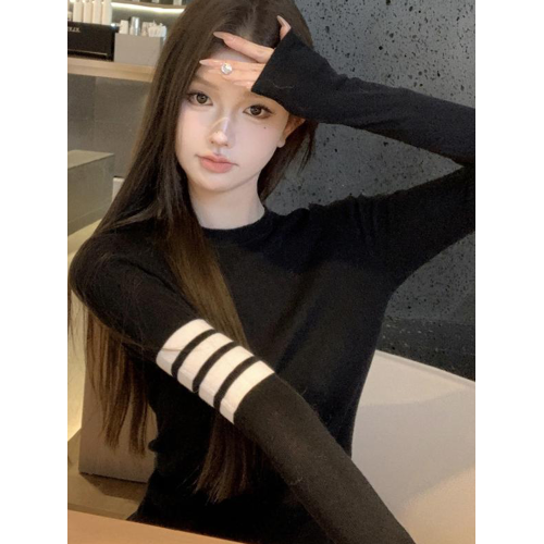 條紋灰色針織衫女秋季2025新款高級感內搭打底衫修身顯瘦長袖上衣