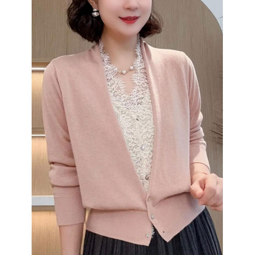 2025秋季新款時尚洋氣媽媽裝假兩件蕾絲拼接針織衫女寬松顯瘦上衣 2025秋季新款時尚洋氣媽媽裝假兩件蕾絲拼接針織衫女寬松顯瘦上衣