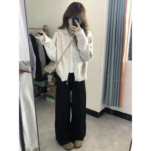 韓系早秋季穿搭針織開衫女軟糯短款拉鍊毛衣外套高級感小個子上衣 韓系早秋季穿搭針織開衫女軟糯短款拉鍊毛衣外套高級感小個子上衣