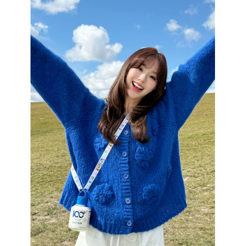 克萊因藍立體花朵毛衣開衫外套女秋冬慵懶風高級感寬松軟糯針織衫 克萊因藍立體花朵毛衣開衫外套女秋冬慵懶風高級感寬松軟糯針織衫