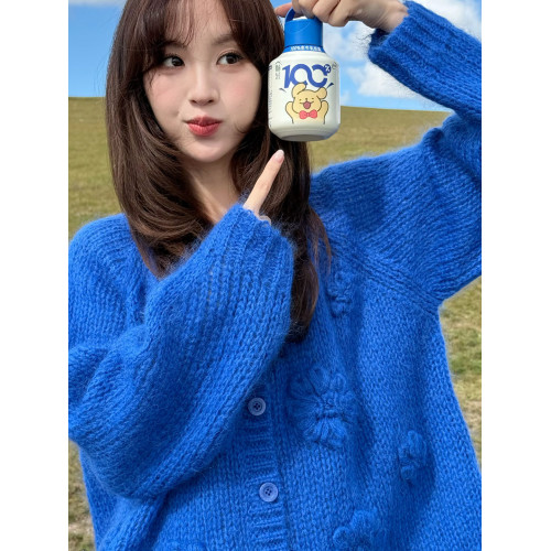 克萊因藍立體花朵毛衣開衫外套女秋冬慵懶風高級感寬松軟糯針織衫 克萊因藍立體花朵毛衣開衫外套女秋冬慵懶風高級感寬松軟糯針織衫