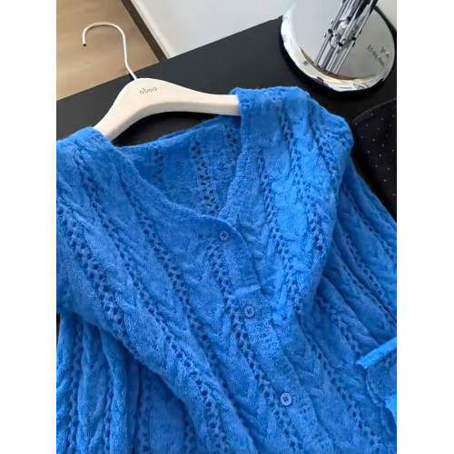 大碼克萊因藍長袖鏤空針織開衫女秋季慵懶風軟糯毛衣胖MM顯瘦上衣 大碼克萊因藍長袖鏤空針織開衫女秋季慵懶風軟糯毛衣胖MM顯瘦上衣