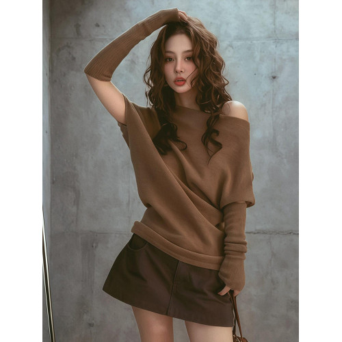 咖色斜肩一字領羊毛修身打底衫女早秋內搭可外穿配袖套針織衫上衣 咖色斜肩一字領羊毛修身打底衫女早秋內搭可外穿配袖套針織衫上衣