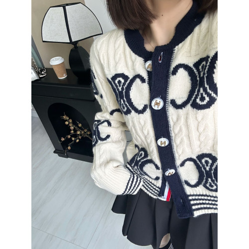 25秋冬新款小香風短款針織開衫ce字母提花撞色圓領長袖修身毛衣外 25秋冬新款小香風短款針織開衫ce字母提花撞色圓領長袖修身毛衣外