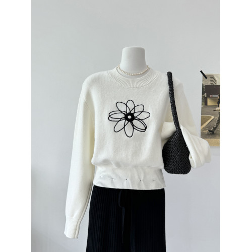 小路故事【雛菊舞會 daisy】休閒感刺綉慵懶風寬松毛衣 小路故事【雛菊舞會 daisy】休閒感刺綉慵懶風寬松毛衣