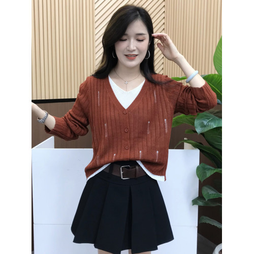 休閒寬松顯瘦小衆拼接上衣女2025秋季新款設計感假兩件V領針織衫