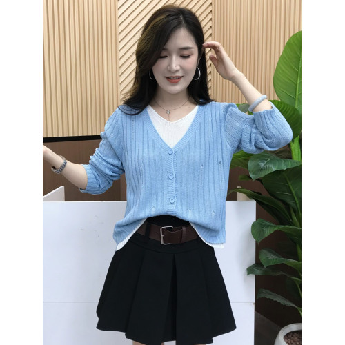 休閒寬松顯瘦小衆拼接上衣女2025秋季新款設計感假兩件V領針織衫