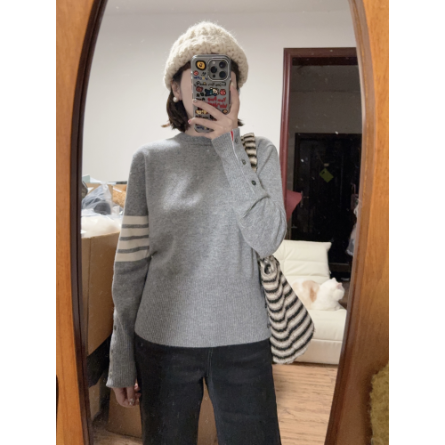 正確版】2025秋冬經典四條桿TB圓領長袖針織衫毛衣套頭打底衫T恤 正確版】2025秋冬經典四條桿TB圓領長袖針織衫毛衣套頭打底衫T恤