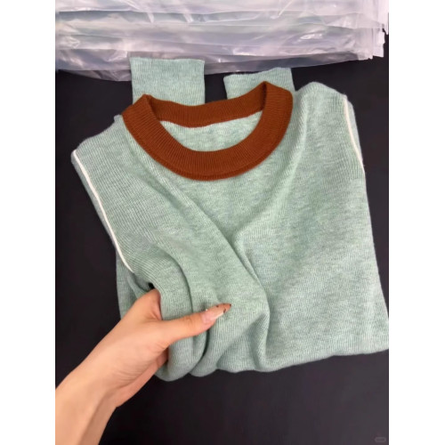 薄荷綠撞色拼接圓領針織衫毛衣女2025秋季軟糯修身設計感打底上衣