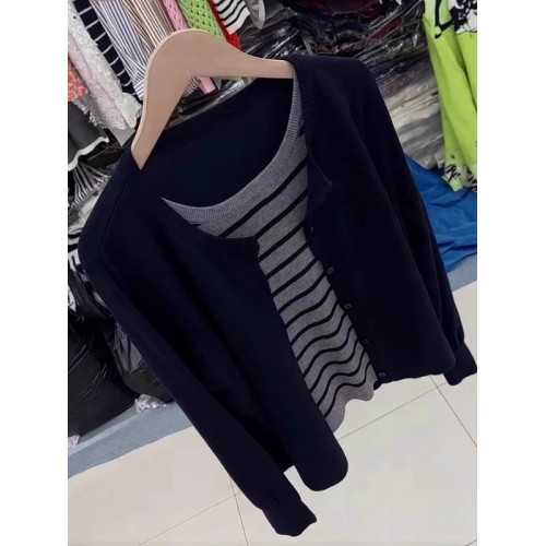 大碼撞色拼接條紋假兩件針織衫女秋季新款胖mm顯瘦超好看開衫上衣