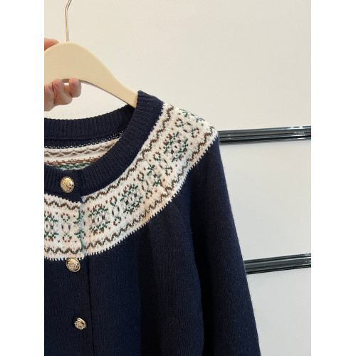 費爾島藏藍色針織開衫2025秋冬季新款巨好看高級感毛衣外套上衣女 費爾島藏藍色針織開衫2025秋冬季新款巨好看高級感毛衣外套上衣女