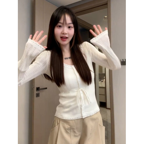 白色鏤空長袖針織衫女2025新款秋冬季獨特漂亮內搭打底衫短款上衣