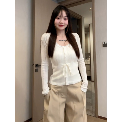 白色鏤空長袖針織衫女2025新款秋冬季獨特漂亮內搭打底衫短款上衣