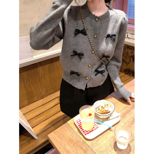 PPHOME立體蝴蝶結圓領毛衣短外套女秋季甜美寬松外搭韓系針織開衫